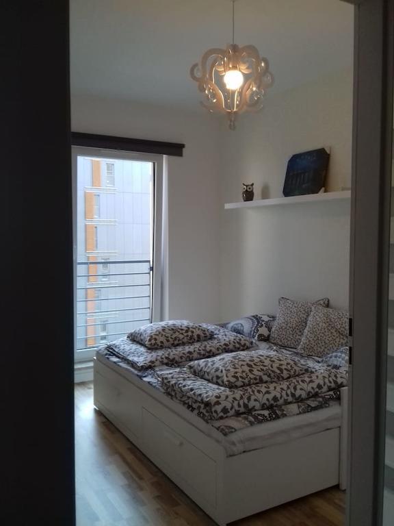 קטוביץ 1 Bedroom Francuska Park Apartment מראה חיצוני תמונה